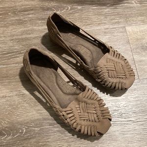 Swede huarache flats.